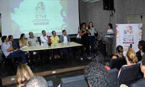Volta Redonda sedia Conferência Livre ‘Ciência e Juventude’